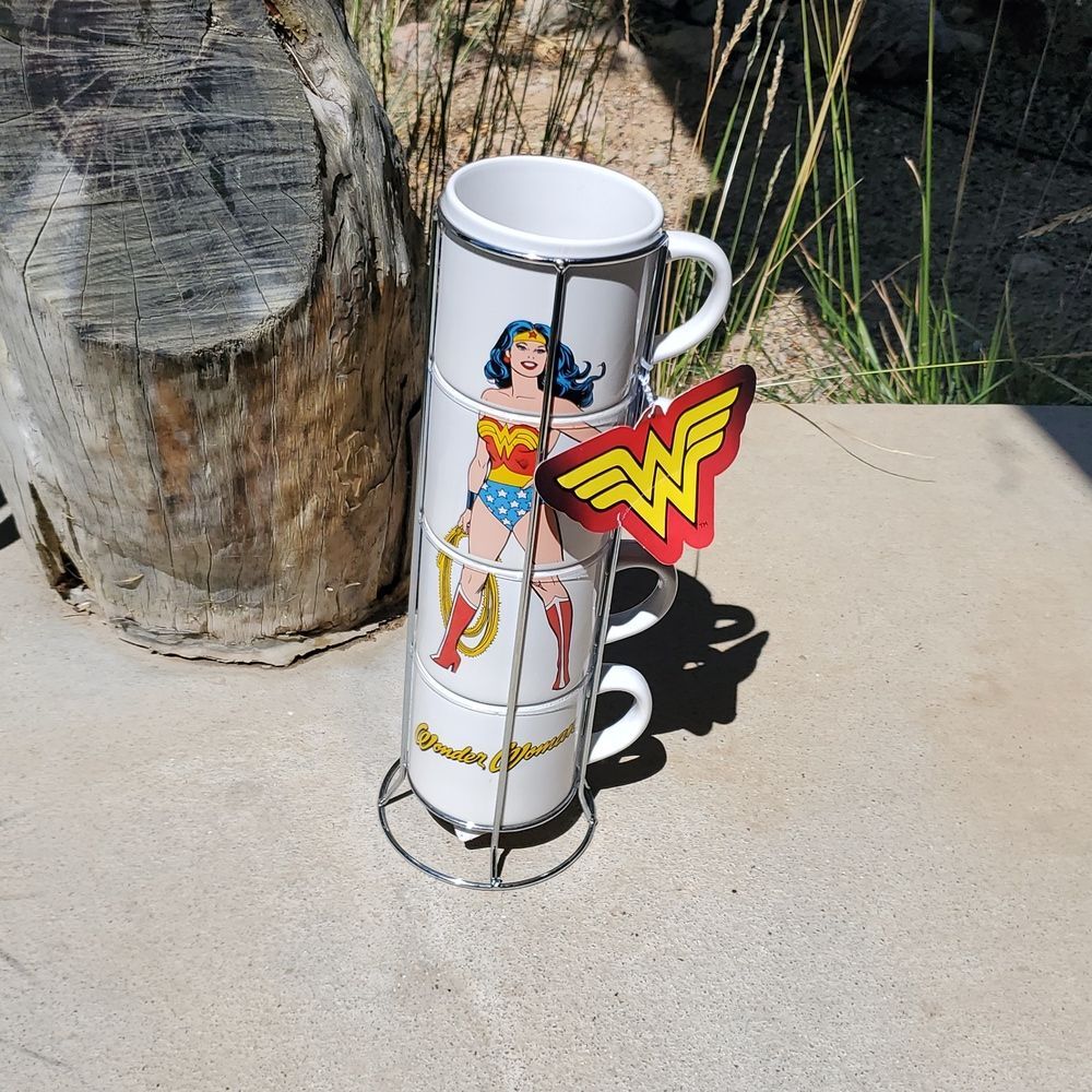DC Comics Wonder Woman Stacking Mugs Set Of 4 ICUP New W Tag